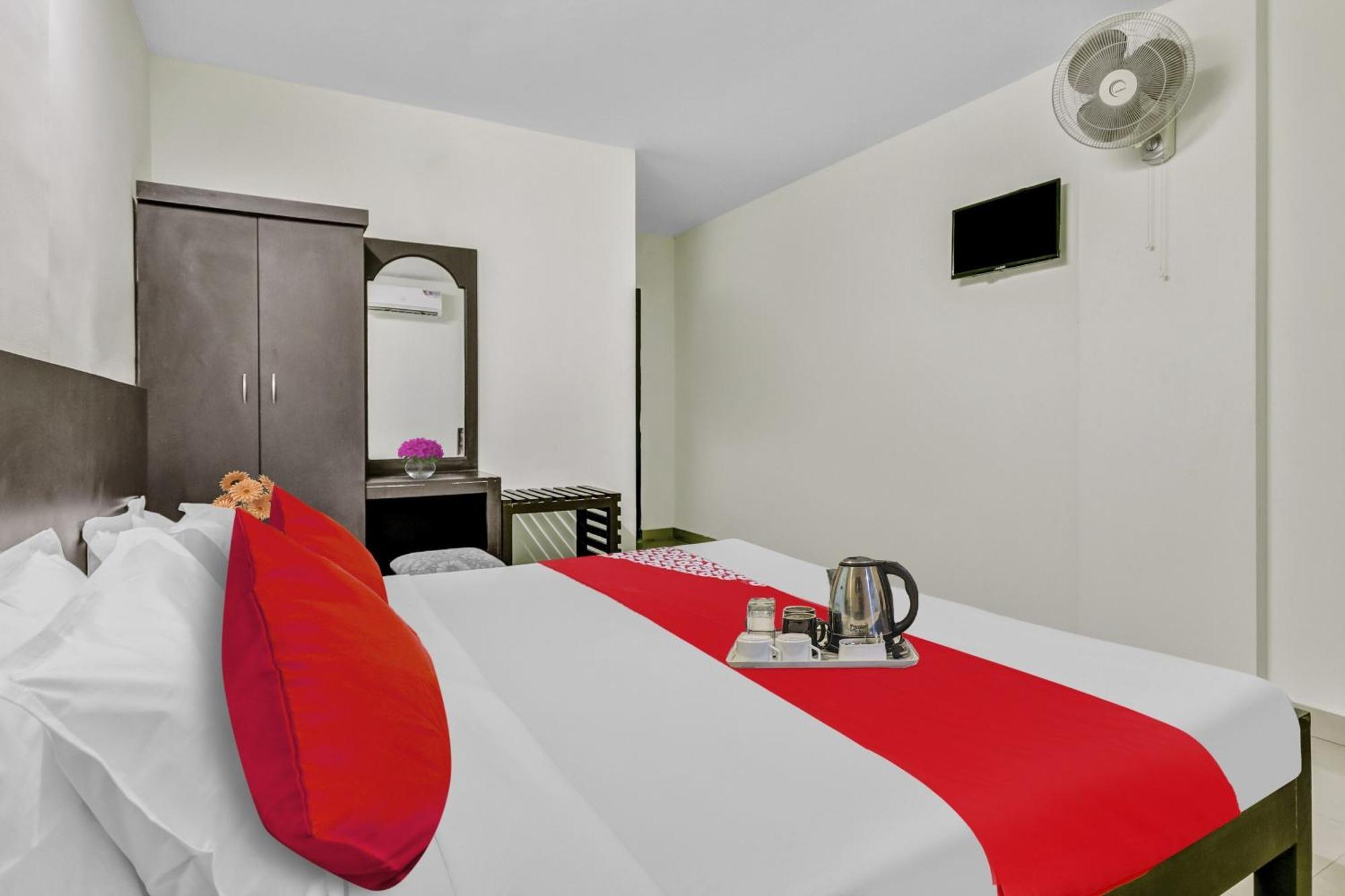 Hotel O Kalapurackal Residency Теккади Экстерьер фото