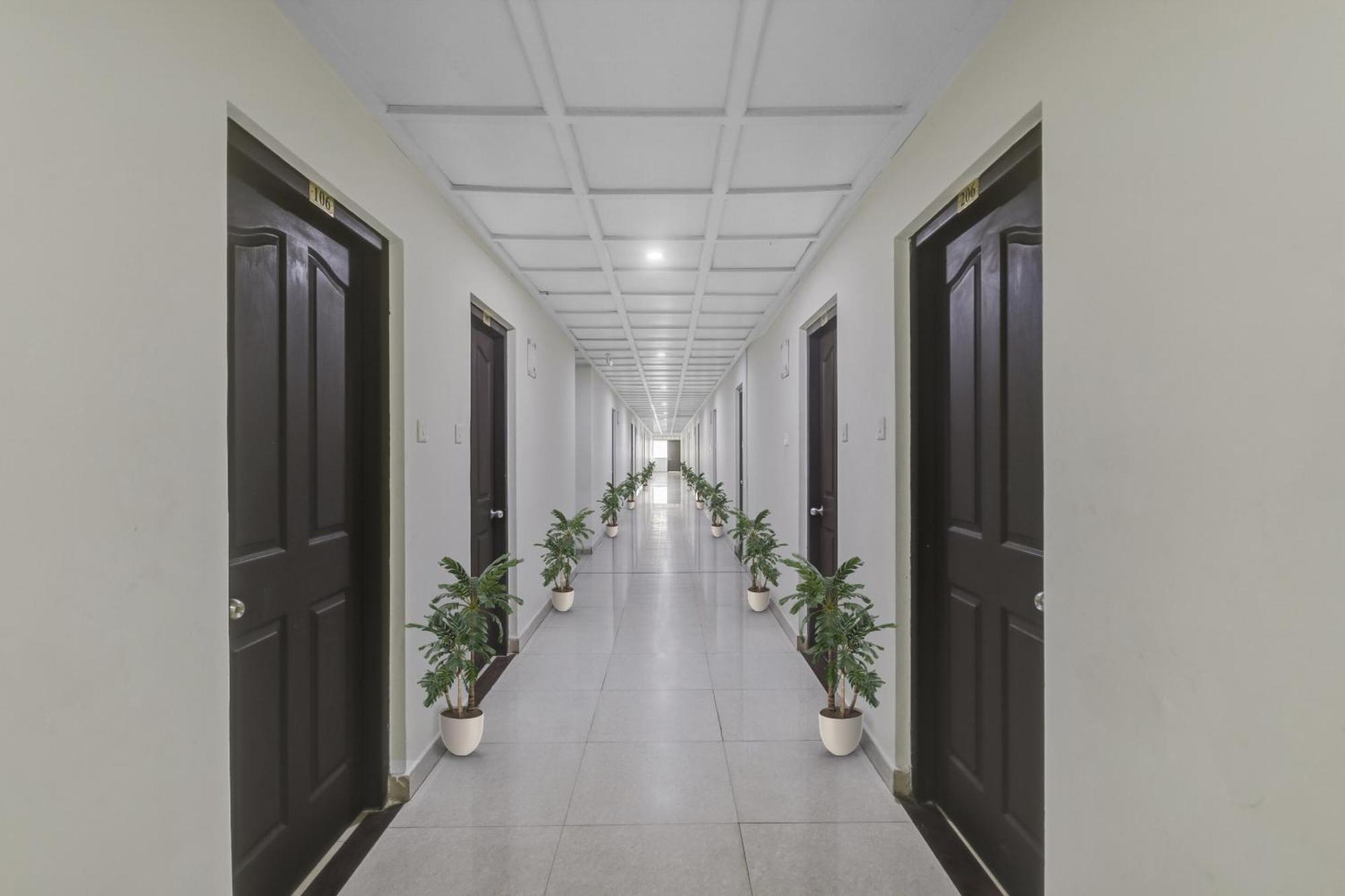 Hotel O Kalapurackal Residency Теккади Экстерьер фото